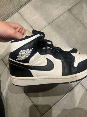Jordan Mid Top Sneakers in Black and Cream